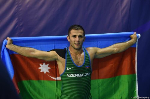Azərbaycan güləşçisi İslamiadada qızıl medal qazanıb