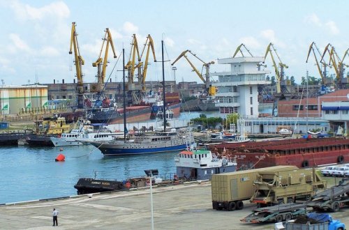 Ermənistan Gürcüstandan Rusiyaya malları dəniz yolu ilə daşınmasını istəyib