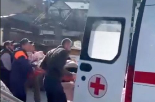 Elbrus dağlarında turist qadın 3,8 min metr yüksəklikdə övlad dünyaya gətirdi - VİDEO