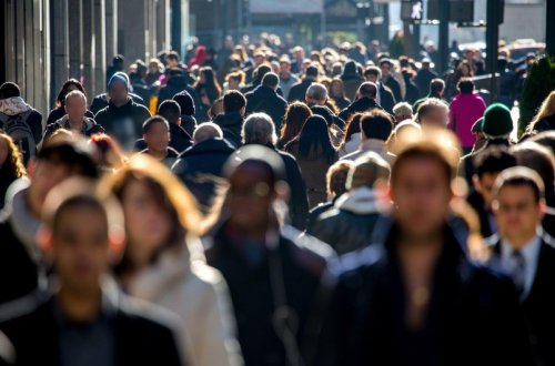 Dünya əhalisinin sayı 8 milyardı ötüb