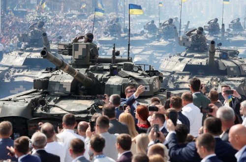 Ukrayna cari ilin dövlət büdcəsində müdafiə xərclərini artırıb