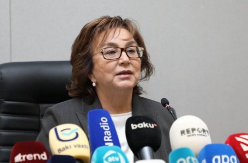 Ali məktəblərə qəbul üçün plan yeri artırılıb