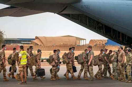 Fransa ordusu Malini tərk etdi