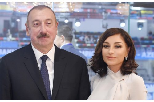 İlham Əliyev və Mehriban Əliyeva mədəniyyət və incəsənət xadimləri ilə söhbətləşib