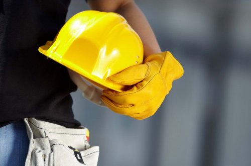 Bakıda qəlibçi 9-cu mərtəbədən yıxılaraq ölüb