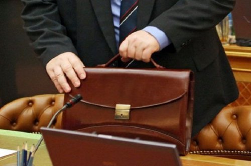 Tanınmış rektorun oğlu rəis müavini təyin edildi (FOTO)