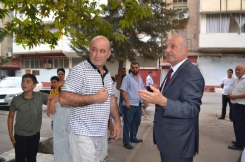 Mingəçevir şəhər İcra Hakimiyyəti başçısının  əhali ilə səyyar görüşləri davam edir