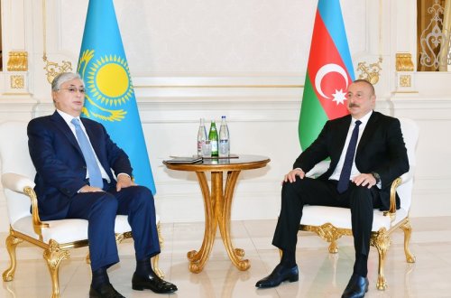 Azərbaycan və Qazaxıstan prezidentləri mətbuata bəyanatlarla çıxış ediblər