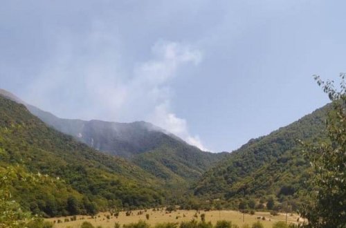 Oğuzda dağlıq ərazilərdəki yanğın söndürülüb