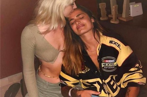 Voleybolçunun sevgilisinin həmcinsi ilə münasibəti gündəm oldu - FOTO