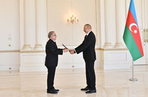 Ölkə başçısı Dominikanın Azərbaycanda yeni təyin olunan səfirinin etimadnaməsini qəbul edib - YENİLƏNİB + FOTO
