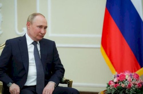 Putin Rusiya Silahlı Qüvvələrinin hərbçilərinin sayını artırdı