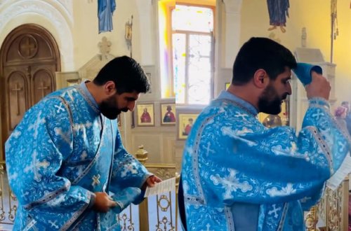 Bakıda kilsədə Azərbaycan dilində dua oxundu - VİDEO