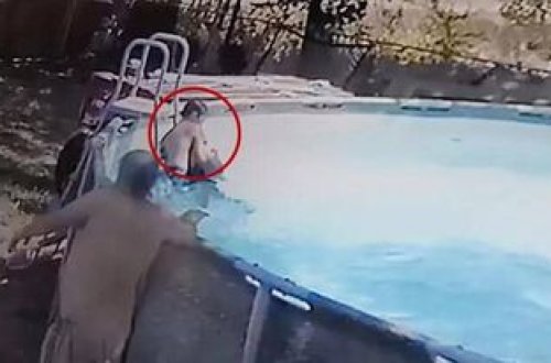 Hovuzda qıcolma keçirən qadını 10 yaşlı oğlu xilas edib