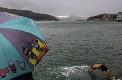 Ma-on qasırğası Çin sahillərinə ÇATIB