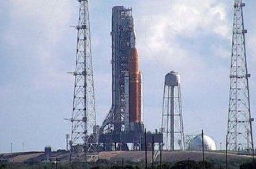 NASA tarixi uçuşu təxirə salır