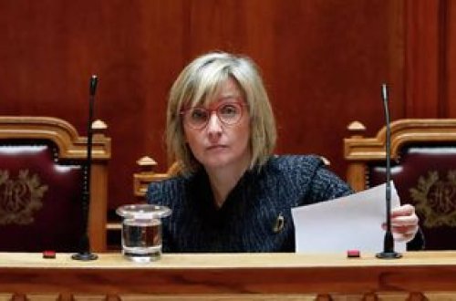 Portuqaliyanın səhiyyə naziri istefa verib