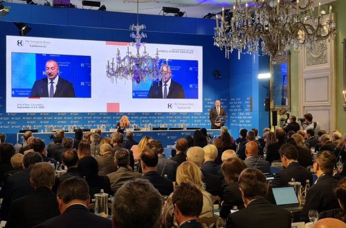 İlham Əliyev İtaliyada beynəlxalq forumda çıxış edir - YENİLƏNİB