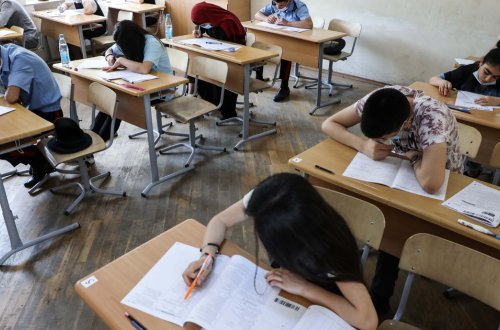 Universitetlərə boş qalan plan yerlərinə və kolleclərə qəbul üçün ixtisas seçimi başlayıb