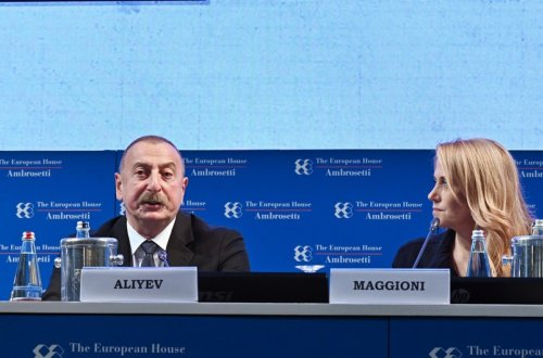 Azərbaycan Prezidenti: 