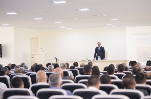 Salyanda “Pambıqçılıqda mövcud vəziyyət və məhsul yığımına hazırlıq” mövzusunda növbəti regional müşavirə keçirilib