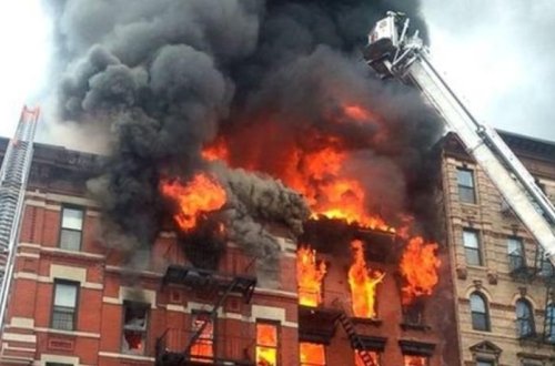 Xırdalanda bina yanır — CANLI VİDEO