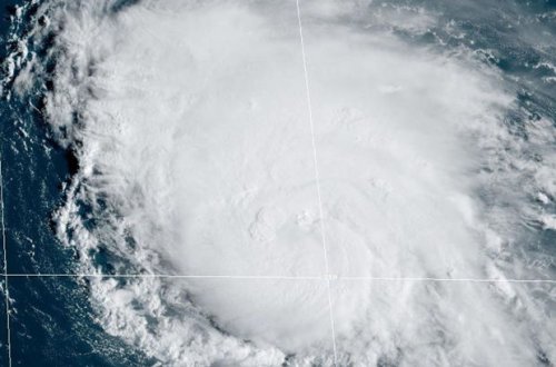 Bermud adalarına təhlükəli “böyük qasırğa” yaxınlaşır - FOTO