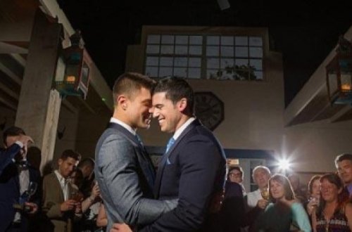 Həmcinsi ilə ailə quran məşhurlar bunlardır - SİYAHI ( FOTOLAR)