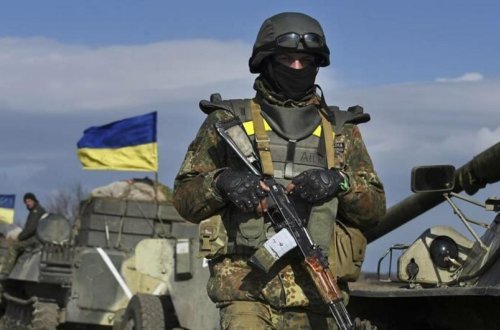 Ukrayna ordusu cənub cəbhəsində on kilometrlərlə irəliləyib