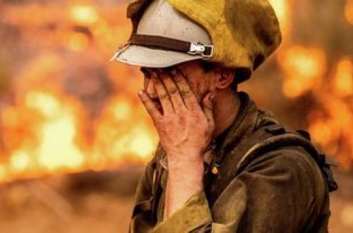 Kaliforniyada meşə yanğınları nəticəsində 11 mindən çox insan təxliyə edilib