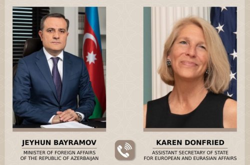 Ceyhun Bayramov ABŞ dövlət katibinin köməkçisini Ermənistanın sərhəddə törətdiyi təxribat barədə məlumatlandırıb