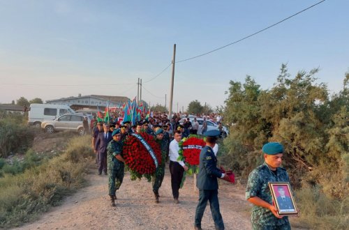 Şəhid olan hərbi qulluqçumuz Saatlıda dəfn edilib