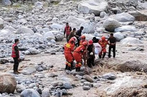Çində zəlzələ nəticəsində ölənlərin sayı 90-ı ötüb