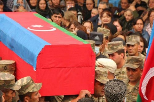 Şəhid Xəyal Süleymanovun nəşi Şəmkirdə torpağa tapşırılıb