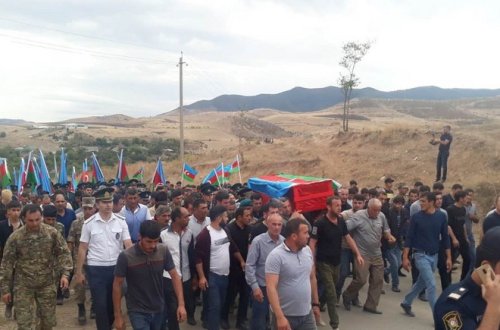 Şəhid Yunis Kazımov Qazaxda torpağa tapşırılıb