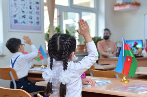 Bu gün Azərbaycanda yeni dərs ili başlayır