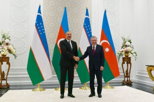 İlham Əliyev Səmərqənddə özbəkistanlı həmkarı ilə görüşdü - YENİLƏNİB + FOTO