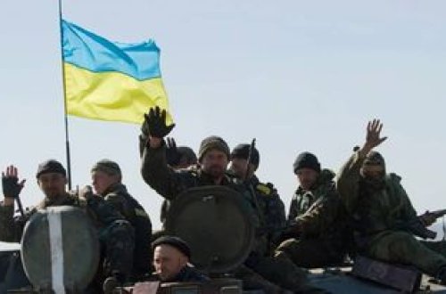 Ukraynanın 5000 əsgəri Böyük Britaniyada döyüş hazırlığını başa vurub