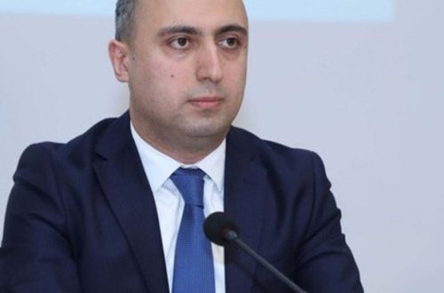 Müəllimləri “ambar”a, “şafdalı”ya görə tənqid edən nazir özü səhvə yol verdi (FOTO)