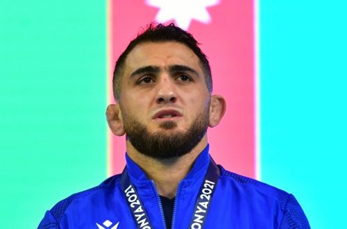 Hacı Əliyev dünya çempionatında yarımfinala yüksəlib