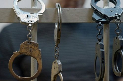 Arvadına sataşanı bıçaqladı, uşaqlara görə analarını öldürdü - Bakıdakı qətlin təfərrüatı