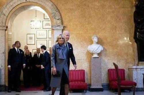 ABŞ prezidenti Bayden və xanımı Kraliça II Yelizavetanın cənazəsini ziyarət ediblər