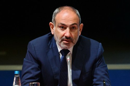 Nikol Paşinyan partiya sədrləri ilə görüşüb