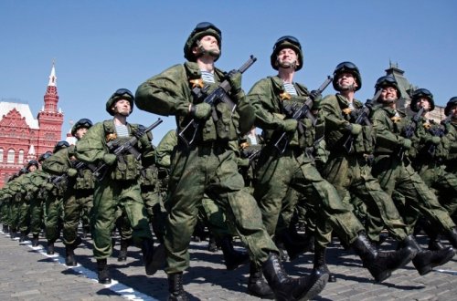 Rusiyada ehtiyatda olan 300 min nəfər orduya çağırılacaq