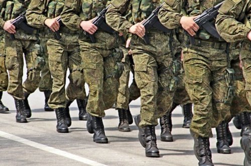 Ukraynada qadınlar könüllü hərbi qeydiyyata alına bilər
