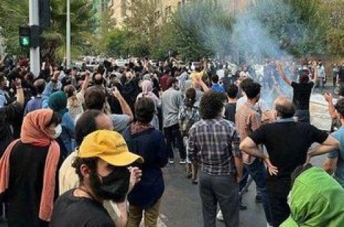 İranda “Məhsa Əmini” aksiyalarında 3 nəfər ölüb