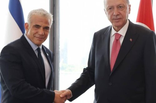 Türkiyə prezidenti 14 ildən sonra ilk dəfə İsrail baş naziri ilə görüşdü