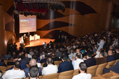 Jurnalistlərin VIII qurultayında Mətbuat Şurası İdarə Heyətinin yeni tərkibi formalaşdırılıb - YENİLƏNİB