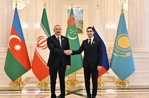 Azərbaycan Prezidenti türkmənistanlı həmkarını təbrik edib