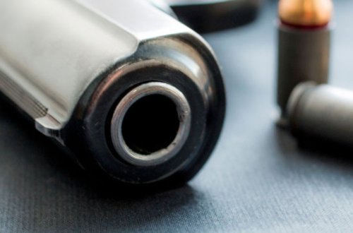 ABŞ-da 3 yaşlı uşaq anasını güllələyib